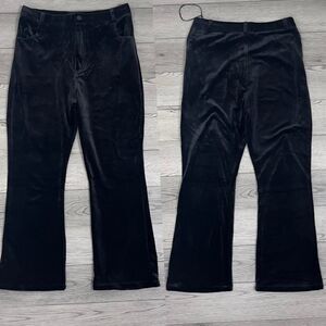 Goldie Women Size M Velvet Black High Rise Wide Leg Bootcut Pants Trouser